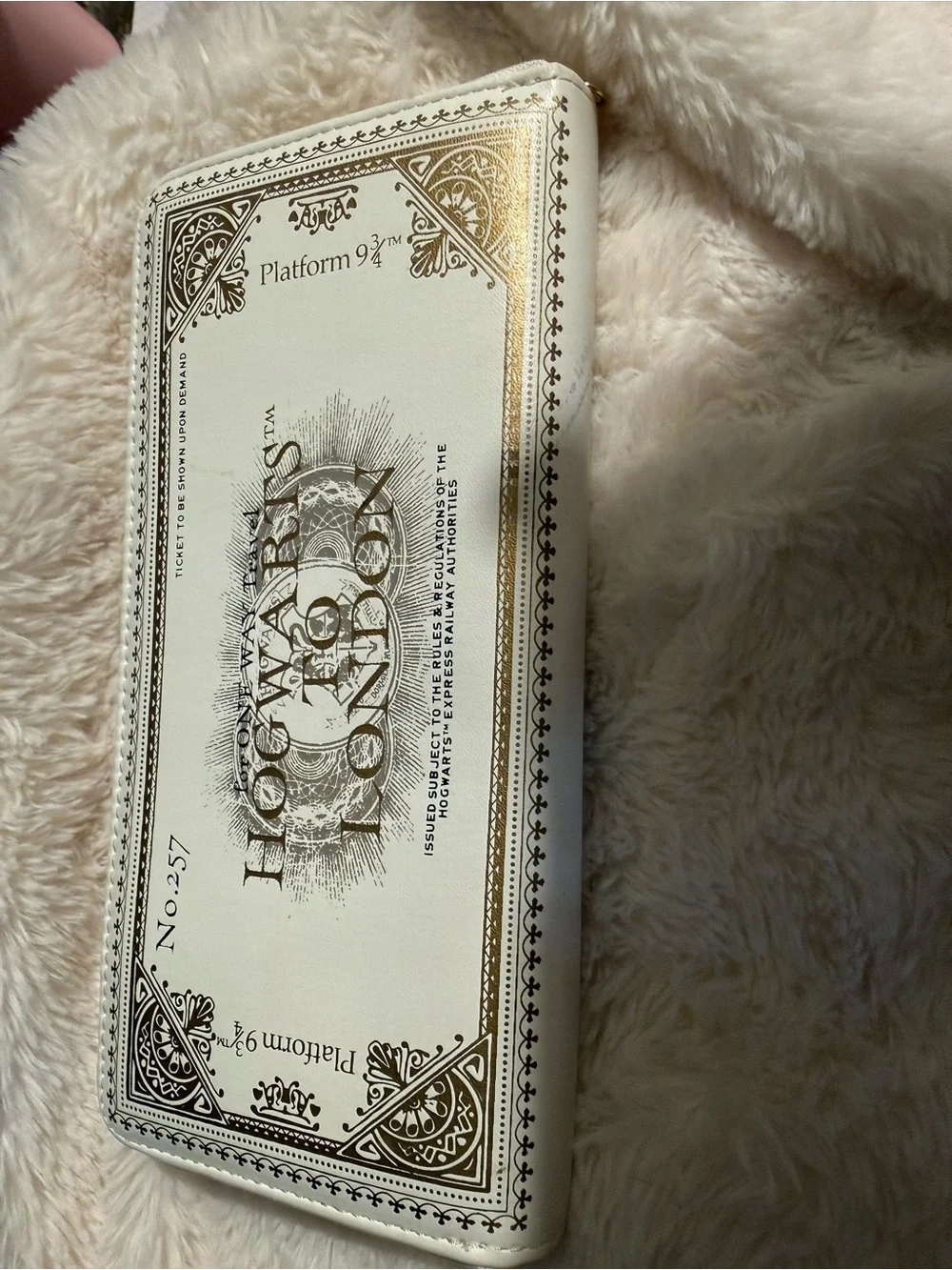 Universal Studios White and Gold 'Hogwarts to London' Statement Clutch Wallet